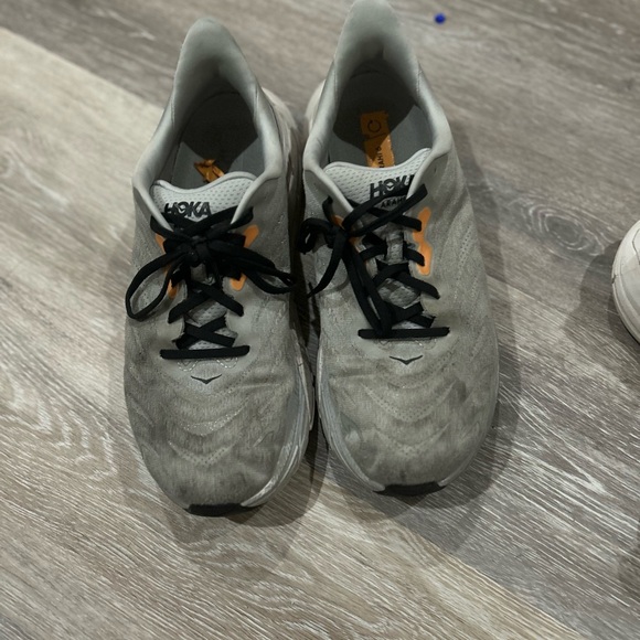 Hoka Arahi 6 tennis shoes - Picture 6 of 6